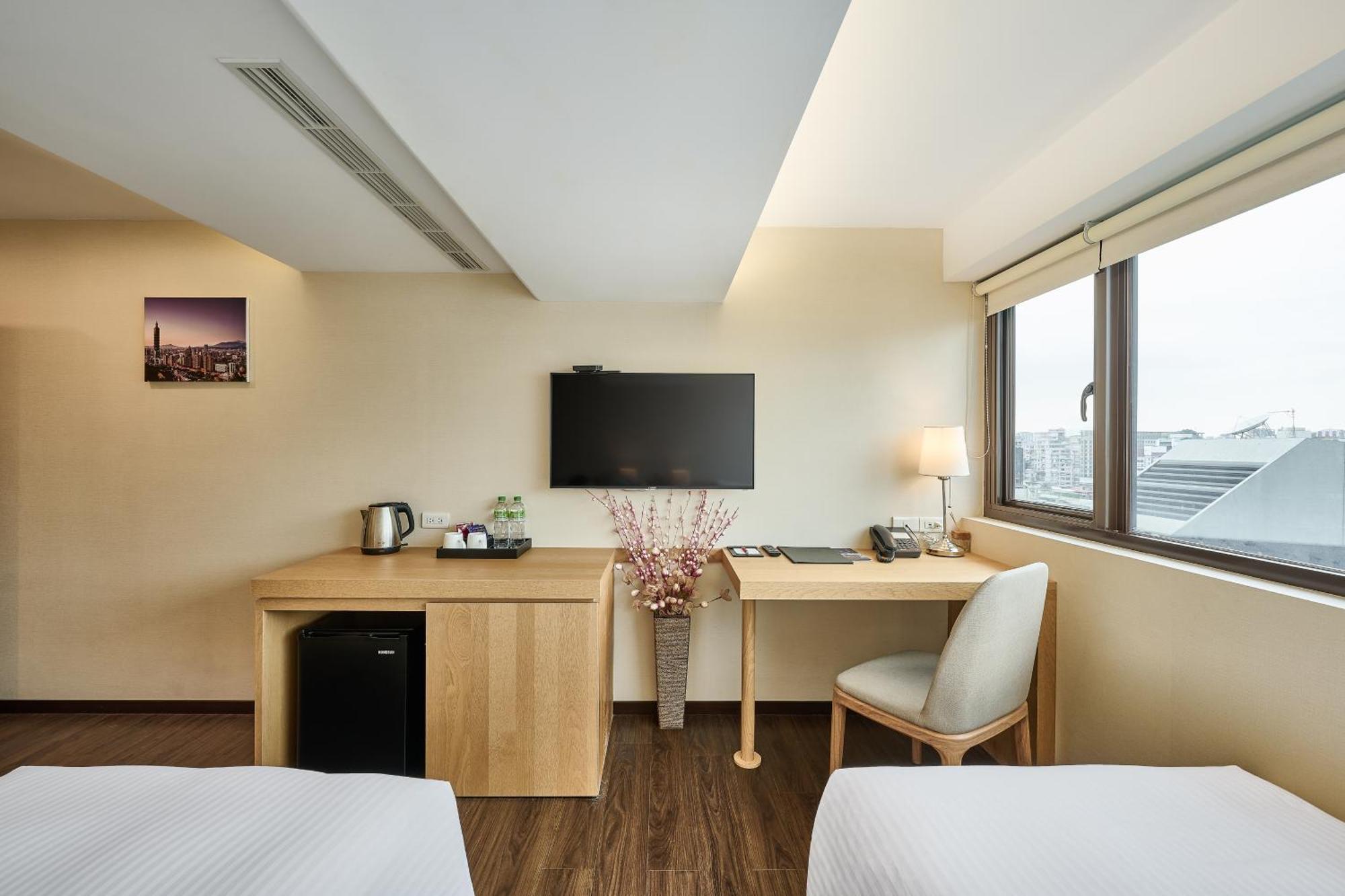 Eastin Taipei Hotel Buitenkant foto