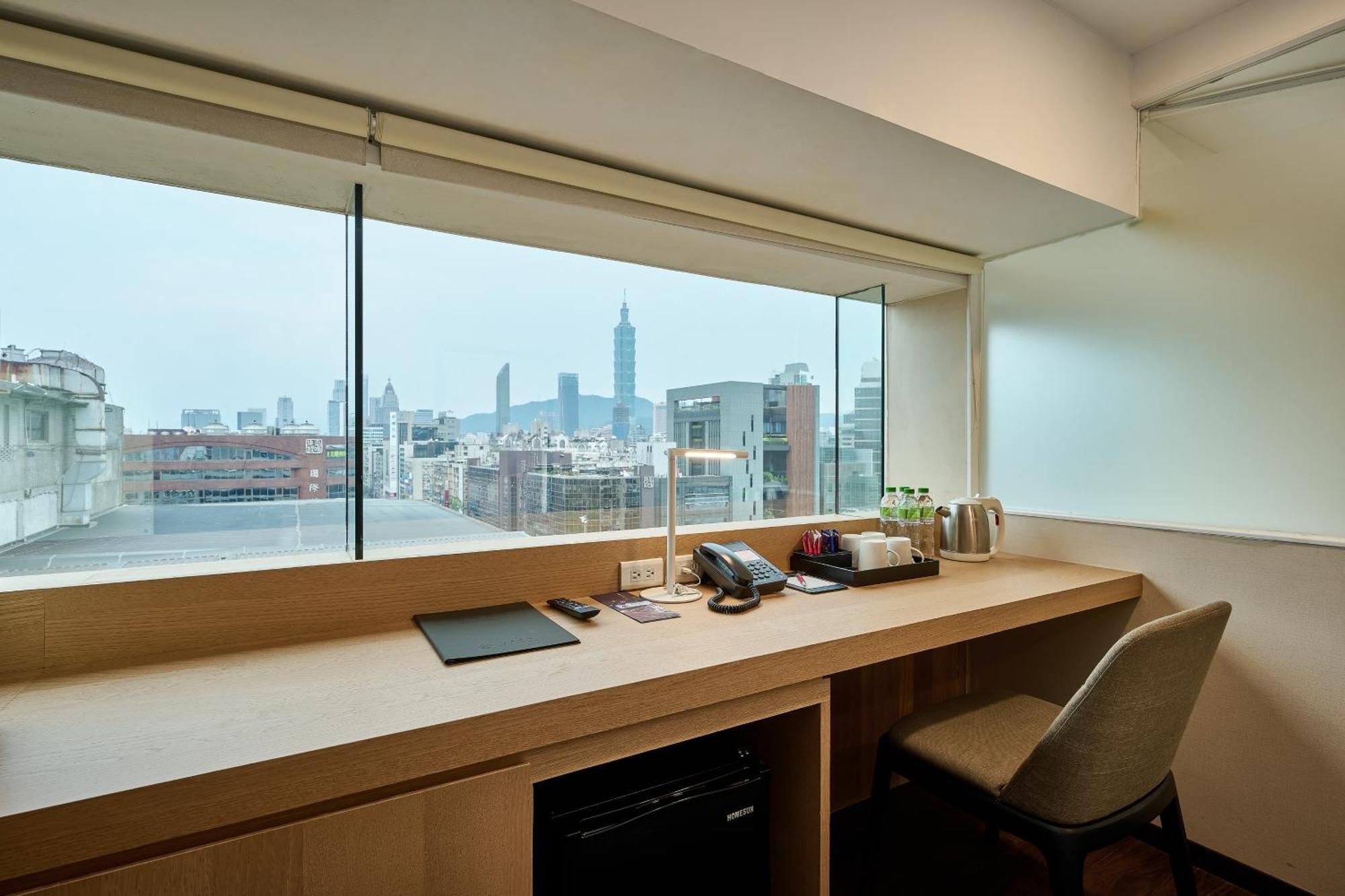 Eastin Taipei Hotel Buitenkant foto