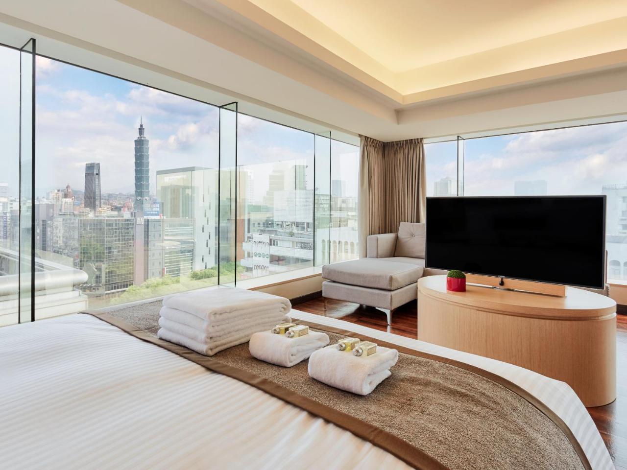 Eastin Taipei Hotel Buitenkant foto
